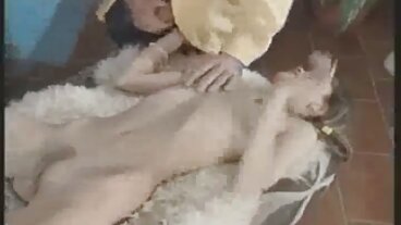 가슴 사무실 삼인조