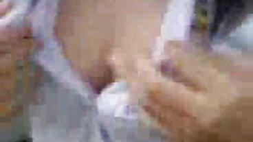 부정 행위 사진 작가 카트리나는 사진과 저그를 얻었다