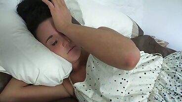갈라지는 항문 Fuckfest 전에 Buttplug 게임