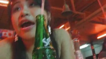 의붓 아들은 MILF에서 자신의 삶을 살고 있습니다